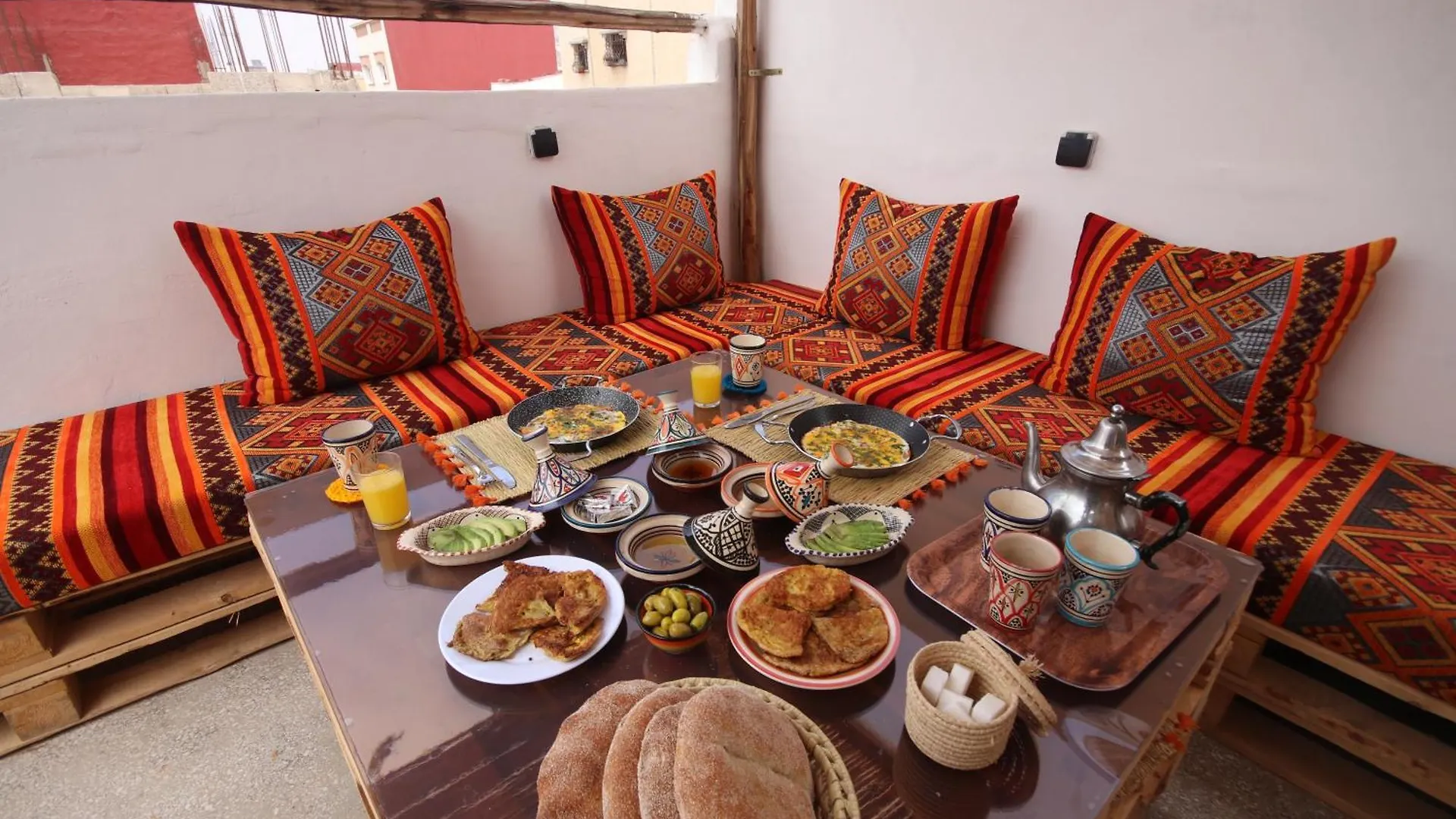 بيت شباب Jurassic Surf House Anza أغادير المغرب